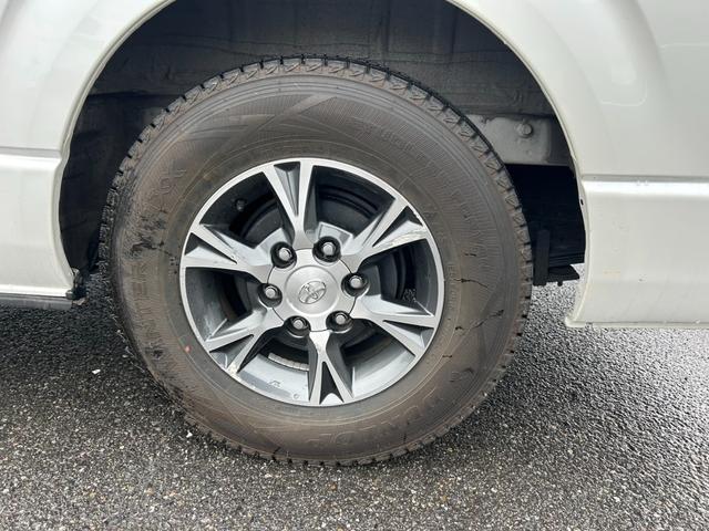 ハイエースバン スーパーGL ダークプライムII ユーザー買取車/ワンオーナー/セーフティセンス/オプション15インチAW/純正ナビ/TV/バックカメラ/クリアランスソナー/レーンアシスト/ETC/100V電源/フロントスポイラー/(43枚目)
