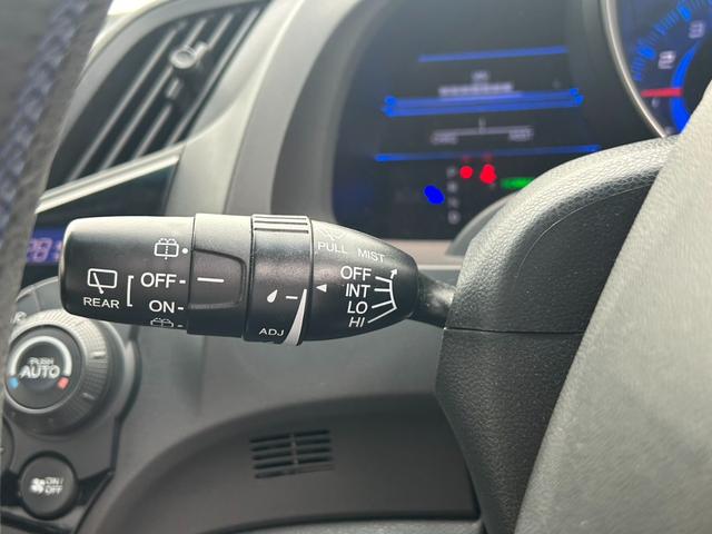 CR-Z αブラックレーベル ユーザー買取車/車検R9.5/純正16インチAW/純正ナビ/バックカメラ/オートエアコン/オートライト/ETC/(12枚目)