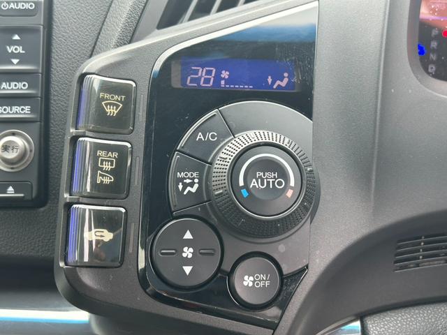 CR-Z αブラックレーベル ユーザー買取車/車検R9.5/純正16インチAW/純正ナビ/バックカメラ/オートエアコン/オートライト/ETC/(16枚目)