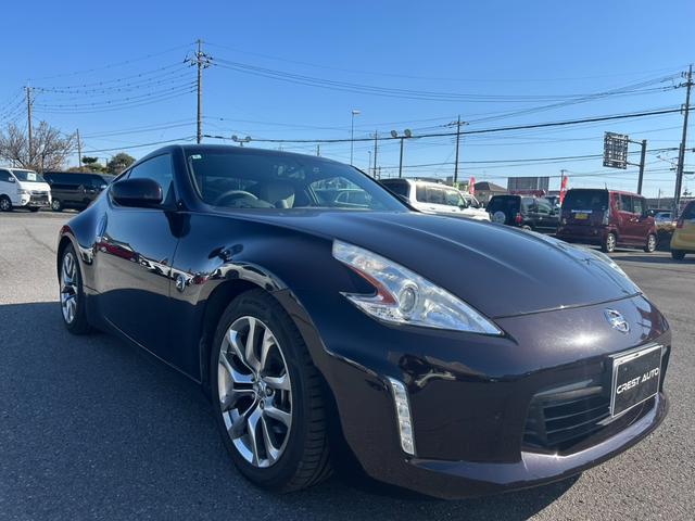 フェアレディＺ バージョンＴ　ユーザー買取車／白内装／ＢＯＳＥサウンド／純正ナビ／ＴＶ／バックカメラ／Ｂｌｕｅｔｏｏｔｈオーディオ／デジタルインナーミラー／パワーシート／シートヒーター／オートエアコン／純正１８インチＡＷ／ＥＴＣ／（3枚目）