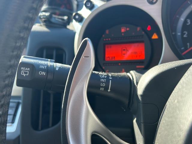 フェアレディＺ バージョンＴ　ユーザー買取車／白内装／ＢＯＳＥサウンド／純正ナビ／ＴＶ／バックカメラ／Ｂｌｕｅｔｏｏｔｈオーディオ／デジタルインナーミラー／パワーシート／シートヒーター／オートエアコン／純正１８インチＡＷ／ＥＴＣ／（12枚目）