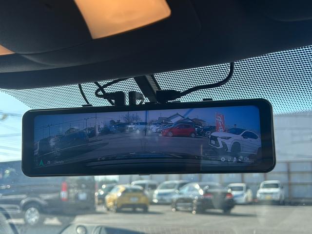 フェアレディＺ バージョンＴ　ユーザー買取車／白内装／ＢＯＳＥサウンド／純正ナビ／ＴＶ／バックカメラ／Ｂｌｕｅｔｏｏｔｈオーディオ／デジタルインナーミラー／パワーシート／シートヒーター／オートエアコン／純正１８インチＡＷ／ＥＴＣ／（16枚目）