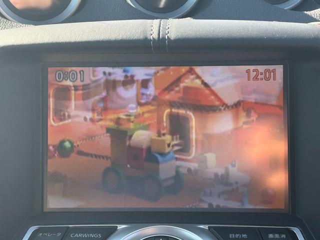 フェアレディＺ バージョンＴ　ユーザー買取車／白内装／ＢＯＳＥサウンド／純正ナビ／ＴＶ／バックカメラ／Ｂｌｕｅｔｏｏｔｈオーディオ／デジタルインナーミラー／パワーシート／シートヒーター／オートエアコン／純正１８インチＡＷ／ＥＴＣ／（18枚目）