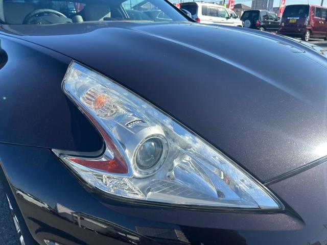 フェアレディＺ バージョンＴ　ユーザー買取車／白内装／ＢＯＳＥサウンド／純正ナビ／ＴＶ／バックカメラ／Ｂｌｕｅｔｏｏｔｈオーディオ／デジタルインナーミラー／パワーシート／シートヒーター／オートエアコン／純正１８インチＡＷ／ＥＴＣ／（36枚目）