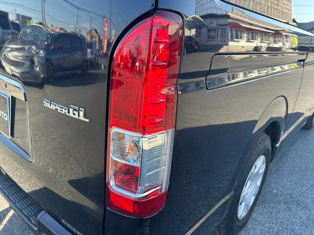 ハイエースバン スーパーGL ダークプライム ユーザー買取車/トヨタ純正パワーリフト/ケンウッドナビ/TV/バックカメラ/Bluetoothオーディオ/オートエアコン/オートライト/エンジンプッシュスタート/ETC/(34枚目)