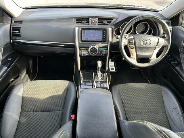 マークＸ ２５０Ｇ　Ｓパッケージ・イエローレーベル　ユーザー買取車／純正ナビ／ＴＶ／バックカメラ／Ｂｌｕｅｔｏｏｔｈオーディオ／エンジンプッシュスタート／オートエアコン／オートライト／純正１８インチＡＷ／パワーシート／（9枚目）