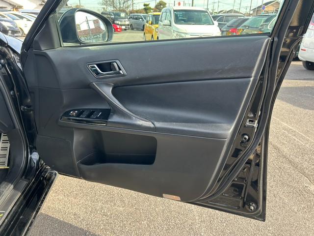 マークＸ ２５０Ｇ　Ｓパッケージ・イエローレーベル　ユーザー買取車／純正ナビ／ＴＶ／バックカメラ／Ｂｌｕｅｔｏｏｔｈオーディオ／エンジンプッシュスタート／オートエアコン／オートライト／純正１８インチＡＷ／パワーシート／（40枚目）