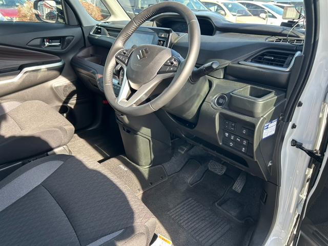 ソリオバンディット ハイブリッドＭＶ　ユーザー買取車／ワンオーナー車／アンドロイドナビ／フルセグ／３６０度カメラ／Ｂｌｕｅｔｏｏｔｈオーディオ／シートヒーター／ヘッドアップディスプレイ／コーナーセンサー／（28枚目）