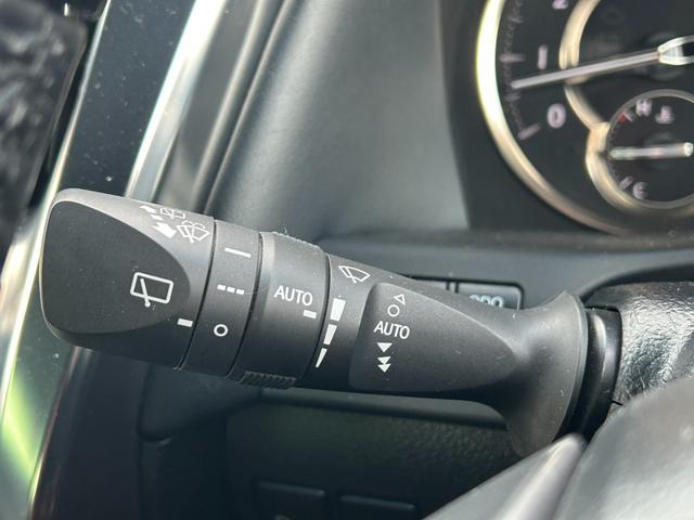 アルファード ３．５エグゼクティブラウンジＳ　ユーザー買取車／ＪＢＬ／メーカーナビ／フルセグ／全周囲カメラ／フリップダウン／ムーンルーフ／シートヒーター＆エアコン／デジタルインナーミラー／サンルーフ／前後ドラレコ／セーフティセンス／ＥＴＣ／（14枚目）