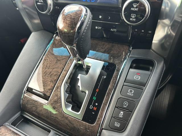 アルファード ３．５エグゼクティブラウンジＳ　ユーザー買取車／ＪＢＬ／メーカーナビ／フルセグ／全周囲カメラ／フリップダウン／ムーンルーフ／シートヒーター＆エアコン／デジタルインナーミラー／サンルーフ／前後ドラレコ／セーフティセンス／ＥＴＣ／（30枚目）