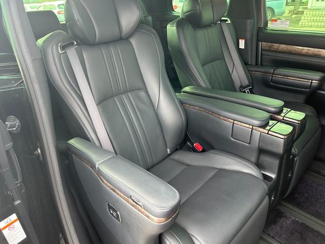 アルファード ３．５エグゼクティブラウンジＳ　ユーザー買取車／ＪＢＬ／メーカーナビ／フルセグ／全周囲カメラ／フリップダウン／ムーンルーフ／シートヒーター＆エアコン／デジタルインナーミラー／サンルーフ／前後ドラレコ／セーフティセンス／ＥＴＣ／（39枚目）