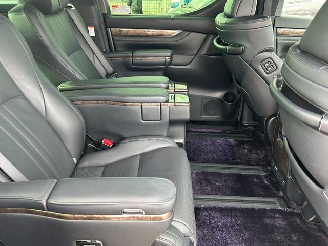 アルファード ３．５エグゼクティブラウンジＳ　ユーザー買取車／ＪＢＬ／メーカーナビ／フルセグ／全周囲カメラ／フリップダウン／ムーンルーフ／シートヒーター＆エアコン／デジタルインナーミラー／サンルーフ／前後ドラレコ／セーフティセンス／ＥＴＣ／（40枚目）