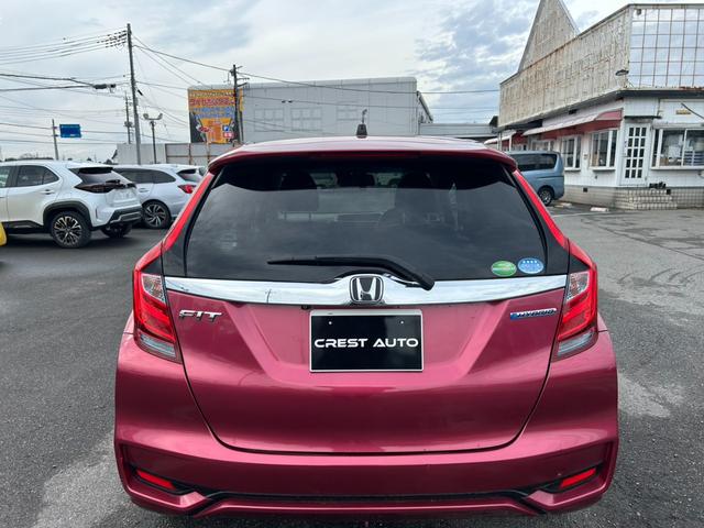 フィットハイブリッド Ｆ　ユーザー買取車／ホンダセンシング／ＬＥＤヘッドライト／オートエアコン／パワーウィンドウ／エンジンプッシュスタート／スマートキー／ＥＴＣ／（5枚目）
