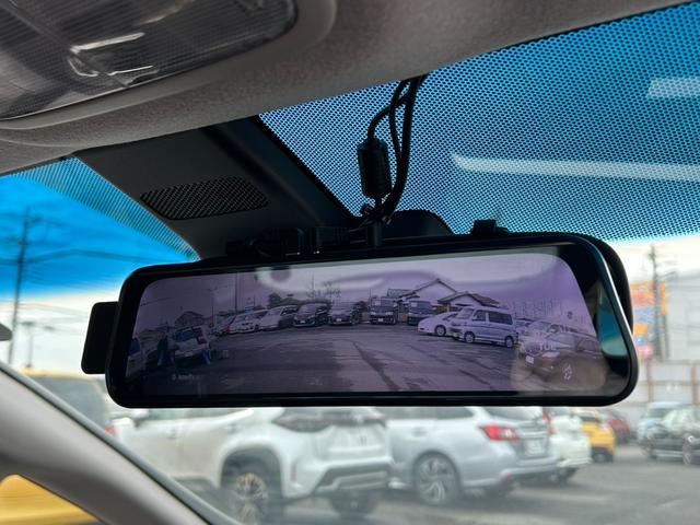 フィットハイブリッド Ｆ　ユーザー買取車／ホンダセンシング／ＬＥＤヘッドライト／オートエアコン／パワーウィンドウ／エンジンプッシュスタート／スマートキー／ＥＴＣ／（16枚目）