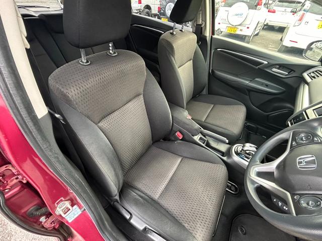 フィットハイブリッド Ｆ　ユーザー買取車／ホンダセンシング／ＬＥＤヘッドライト／オートエアコン／パワーウィンドウ／エンジンプッシュスタート／スマートキー／ＥＴＣ／（19枚目）