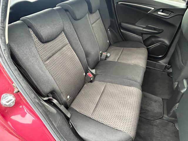 フィットハイブリッド Ｆ　ユーザー買取車／ホンダセンシング／ＬＥＤヘッドライト／オートエアコン／パワーウィンドウ／エンジンプッシュスタート／スマートキー／ＥＴＣ／（23枚目）