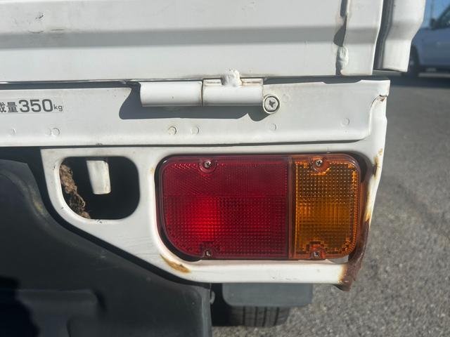 サンバートラック ＴＢ　ユーザー買取車／１０万キロ時タイミングベルト＆クラッチ交換済／５速ＭＴ／４ＷＤ／ドライブレコーダー／（32枚目）