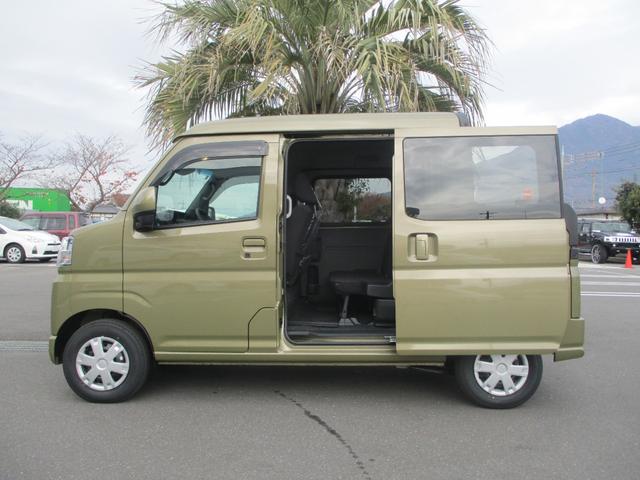 ハイゼットカーゴ デッキバンＧ　届出済未使用車　スマートアシスト　フロアマット　サイドバイザー　選べるカラーパック　４ＷＤ　ＣＶＴ　新車保証（11枚目）