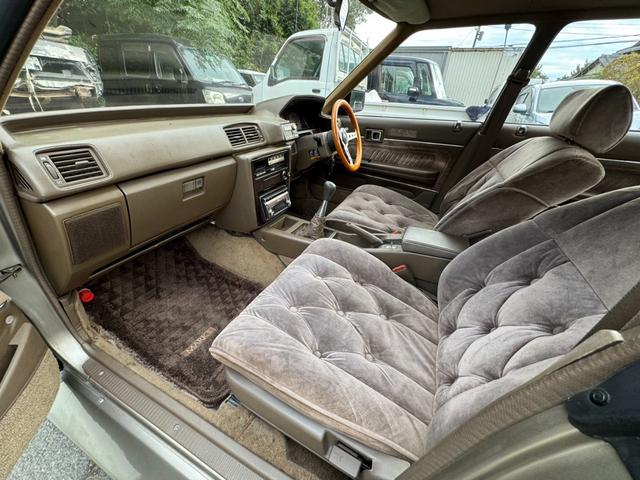 マークII 　当時物Ｒａｙｓ初期ボルくメッシュ　純正５速ＭＴ　ナルディーハンドル　純正タイプリップ　デュアルマフラー　オリジナルペイント　ワンカムエンジン　ワンオフサイドステップ（18枚目）