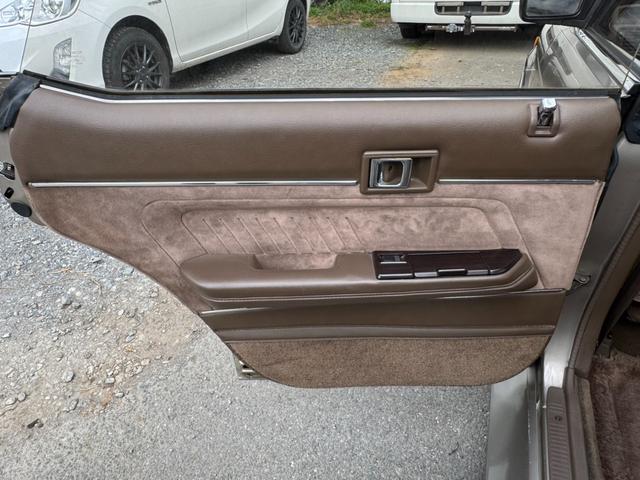 マークII 　当時物Ｒａｙｓ初期ボルくメッシュ　純正５速ＭＴ　ナルディーハンドル　純正タイプリップ　デュアルマフラー　オリジナルペイント　ワンカムエンジン　ワンオフサイドステップ（45枚目）