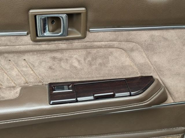 マークII 　当時物Ｒａｙｓ初期ボルくメッシュ　純正５速ＭＴ　ナルディーハンドル　純正タイプリップ　デュアルマフラー　オリジナルペイント　ワンカムエンジン　ワンオフサイドステップ（46枚目）