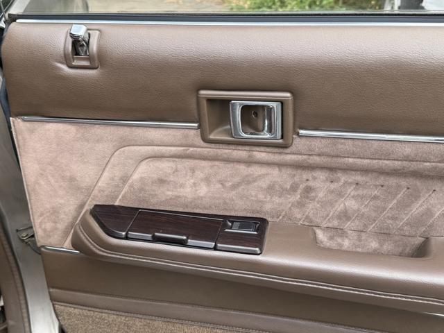 マークII 　当時物Ｒａｙｓ初期ボルくメッシュ　純正５速ＭＴ　ナルディーハンドル　純正タイプリップ　デュアルマフラー　オリジナルペイント　ワンカムエンジン　ワンオフサイドステップ（48枚目）