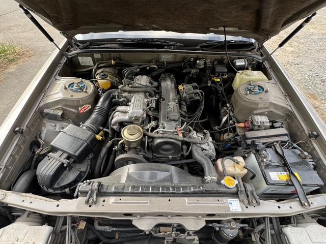 マークII 　当時物Ｒａｙｓ初期ボルくメッシュ　純正５速ＭＴ　ナルディーハンドル　純正タイプリップ　デュアルマフラー　オリジナルペイント　ワンカムエンジン　ワンオフサイドステップ（51枚目）