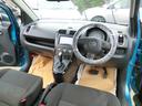 運転席は大きいガラス面積で、前方視界文句なしです。ちなみにドアミラーもかなり大きめの造りとなっております。左右の見切りも本当に良好です♪。
