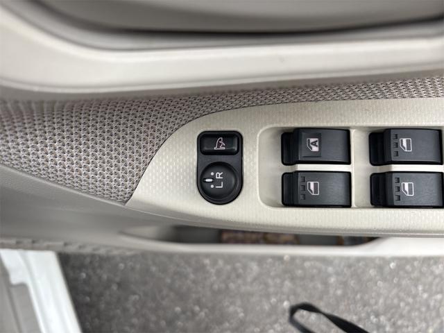 ムーヴ Ｌ　バックカメラ　キーレスエントリー　アイドリングストップ　電動格納ミラー　ベンチシート　ＣＶＴ　盗難防止システム　ＡＢＳ　ＥＳＣ　衝突安全ボディ　エアコン　パワーステアリング　パワーウィンドウ（11枚目）