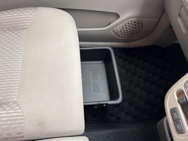 ムーヴ Ｌ　バックカメラ　キーレスエントリー　アイドリングストップ　電動格納ミラー　ベンチシート　ＣＶＴ　盗難防止システム　ＡＢＳ　ＥＳＣ　衝突安全ボディ　エアコン　パワーステアリング　パワーウィンドウ（44枚目）