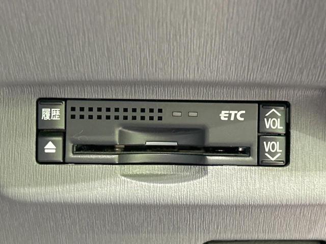 Ｓ　禁煙車　純正ナビ　バックカメラ　ＥＴＣ　Ｂｌｕｅｔｏｏｔｈ再生　オートエアコン　オートライト　スマートキー　プッシュスタート　純正１５インチアルミ　電動格納ミラー　シートリフター　盗難防止システム(5枚目)