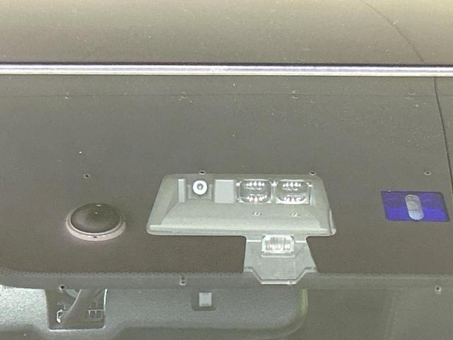 Ｇプレミアムパッケージ　禁煙車　純正ナビ　全周囲カメラ　パワーバックドア　ｅ－アシスト　ＢＳＭ　ＥＴＣ　Ｂｌｕｅｔｏｏｔｈ　パワーシート　ハーフレザー　１００Ｖ電源　車線逸脱警報　コーナーセンサー　パドルシフト(5枚目)