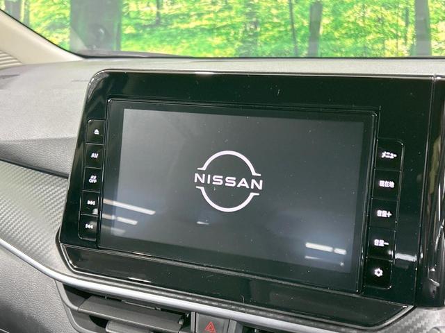 ノート Ｓ　エマージェンシーブレーキ　禁煙車　純正９型ナビ　バックカメラ　ＥＴＣ　Ｂｌｕｅｔｏｏｔｈ　フルセグ　スマートキー　クリアランスソナー　電動パーキングブレーキ　オートホールド　オートエアコン（3枚目）