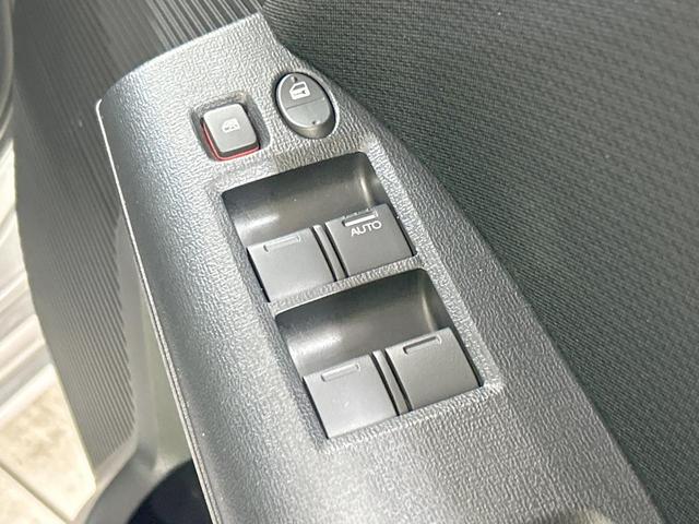 フリードスパイク ＧＬ　両側電動スライドドア　純正ナビ　バックカメラ　禁煙車　ＨＩＤヘッドライト　クルコン　スマートキー　オートエアコン　オートライト　１５インチＡＷ　Ｂｌｕｅｔｏｏｔｈ再生　フルセグ　ＤＶＤ／ＣＤ再生　ＳＤ（50枚目）