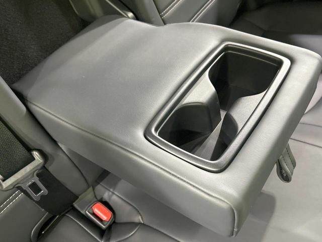 ＲＡＶ４ Ｇ　Ｚパッケージ　４ＷＤ　ＴＲＤエアロ　バックカメラ　セーフティセンス　レーダークルーズ　禁煙車　電動リアゲート　レザーシート　シートヒーター　パワーシート　スマートキー　ＬＥＤヘッド　デジタルインナーミラー（52枚目）