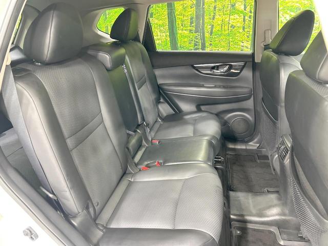 エクストレイル ２０Ｘ　４ＷＤ　純正９型ナビ　全周囲カメラ　エマージェンシーブレーキ　プロパイロット　禁煙車　ＥＴＣ　Ｂｌｕｅｔｏｏｔｈ接続　電動リアゲート　合皮シート　シートヒーター　コーナーセンサー　ＬＥＤヘッド（9枚目）