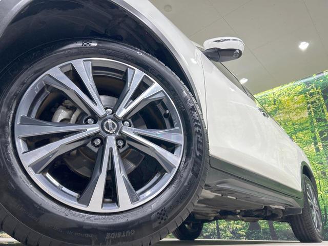 エクストレイル ２０Ｘ　４ＷＤ　純正９型ナビ　全周囲カメラ　エマージェンシーブレーキ　プロパイロット　禁煙車　ＥＴＣ　Ｂｌｕｅｔｏｏｔｈ接続　電動リアゲート　合皮シート　シートヒーター　コーナーセンサー　ＬＥＤヘッド（13枚目）