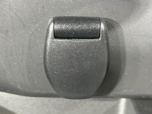 エクストレイル ２０Ｘ　４ＷＤ　純正９型ナビ　全周囲カメラ　エマージェンシーブレーキ　プロパイロット　禁煙車　ＥＴＣ　Ｂｌｕｅｔｏｏｔｈ接続　電動リアゲート　合皮シート　シートヒーター　コーナーセンサー　ＬＥＤヘッド（54枚目）