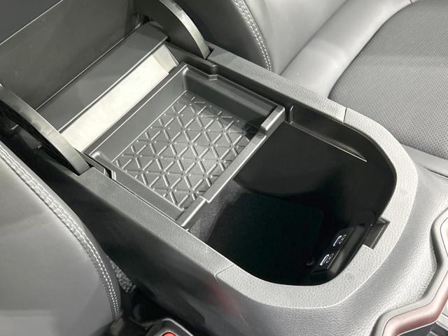ＲＡＶ４ ハイブリッドＧ　４ＷＤ　サンルーフ　モデリスタエアロ　純正１０．５型ディスプレイオーディオ　全周囲カメラ　セーフティセンス　レーダークルーズ　禁煙車　電動リアゲート　合皮シート　シートエアコン　パワーシート　ＥＴＣ（59枚目）