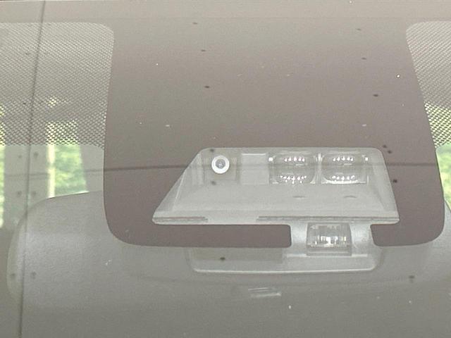 アクア Ｓスタイルブラック　純正ナビ　バックカメラ　セーフティセンス　禁煙車　ＬＥＤヘッド　ＥＴＣ　オートハイビーム　車線逸脱警報　先行車発進お知らせ機能　オートライト　オートエアコン　Ｂｌｕｅｔｏｏｔｈ再生　ＣＤ再生　地デジ（5枚目）
