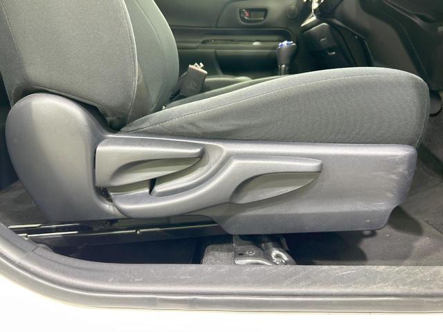 アクア Ｓスタイルブラック　純正ナビ　バックカメラ　セーフティセンス　禁煙車　ＬＥＤヘッド　ＥＴＣ　オートハイビーム　車線逸脱警報　先行車発進お知らせ機能　オートライト　オートエアコン　Ｂｌｕｅｔｏｏｔｈ再生　ＣＤ再生　地デジ（44枚目）
