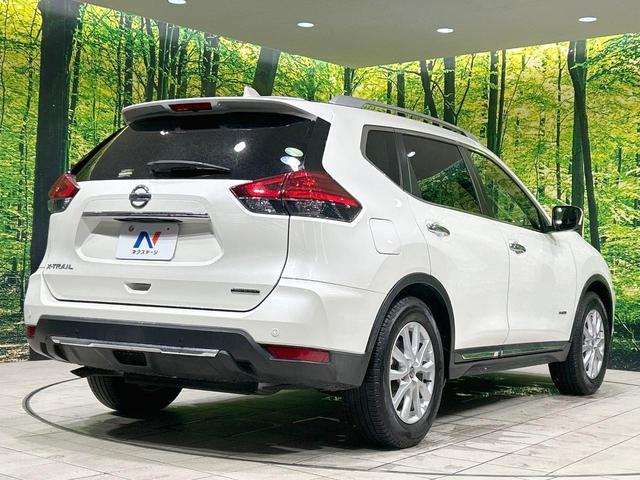 エクストレイル ２０Ｘｉ　ハイブリッド　４ＷＤ　サンルーフ　全周囲カメラ　エマージェンシーブレーキ　プロパイロット　禁煙車　電動リアゲート　スマートキー　ＬＥＤヘッド　ＥＴＣ　オートハイビーム　デジタルインナーミラー　オートエアコン（17枚目）