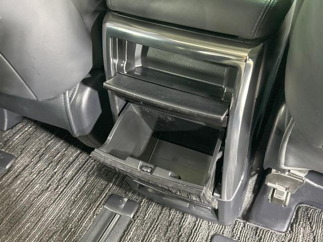 アルファード ２．５Ｓ　Ｃパッケージ　ツインムーンルーフ　モデリスタエアロ　両側パワスラ　後席モニター　バックカメラ　セーフティセンス　レーダークルーズ　禁煙車　電動リアゲート　合皮シート　シートヒーター　シートエアコン　パワーシート（56枚目）