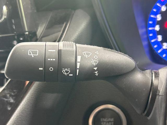カローラツーリング ダブルバイビー　バックカメラ　セーフティセンス　レーダークルーズ　禁煙車　シートヒーター　スマートキー　ＬＥＤヘッド　純正９型ディスプレイオーディオ　ＥＴＣ　オートハイビーム　オートエアコン　純正１７インチアルミ（48枚目）