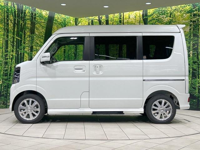 エブリイワゴン ＰＺターボスペシャル　届出済未使用車　セーフティサポート　両側電動スライドドア　電動オートステップ　スマートキー　ＬＥＤヘッド　オートライト　シートヒーター　オートエアコン　純正１４インチＡＷ　純正革巻きステアリング（25枚目）