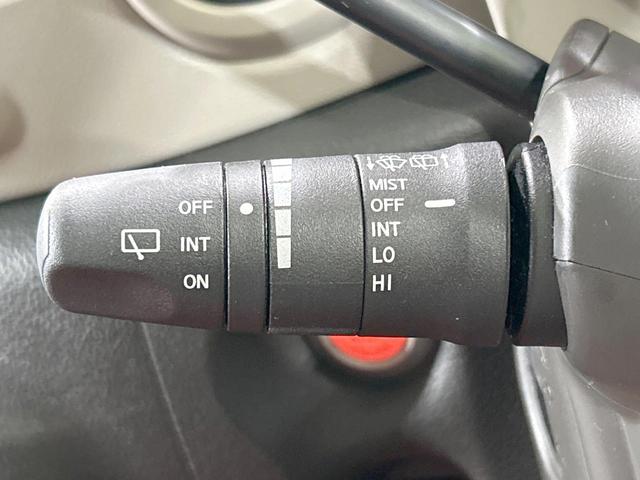 キューブ １５Ｘ　パーティーレッドセレクション　ＳＤナビ　バックカメラ　禁煙車　ＥＴＣ　Ｂｌｕｅｔｏｏｔｈ接続　ＨＩＤヘッド　スマートキー　ＣＤ／ＤＶＤ再生　地デジ　プッシュスタート　ベロアシート　シートリフター　アームレスト　盗難防止システム（45枚目）
