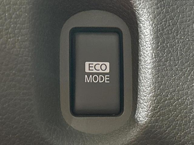 キューブ １５Ｘ　パーティーレッドセレクション　ＳＤナビ　バックカメラ　禁煙車　ＥＴＣ　Ｂｌｕｅｔｏｏｔｈ接続　ＨＩＤヘッド　スマートキー　ＣＤ／ＤＶＤ再生　地デジ　プッシュスタート　ベロアシート　シートリフター　アームレスト　盗難防止システム（48枚目）