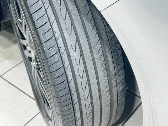 オデッセイ アブソルート・ＥＸ　純正１０型ナビ　全周囲カメラ　ホンダセンシング　アダプティブクルーズ　両側電動スライドドア　禁煙車　Ｂｌｕｅｔｏｏｔｈ接続　ＥＴＣ２．０　ＨＤＭＩ接続　電動リアゲート　前席シートヒーター　ＬＥＤヘッド（30枚目）
