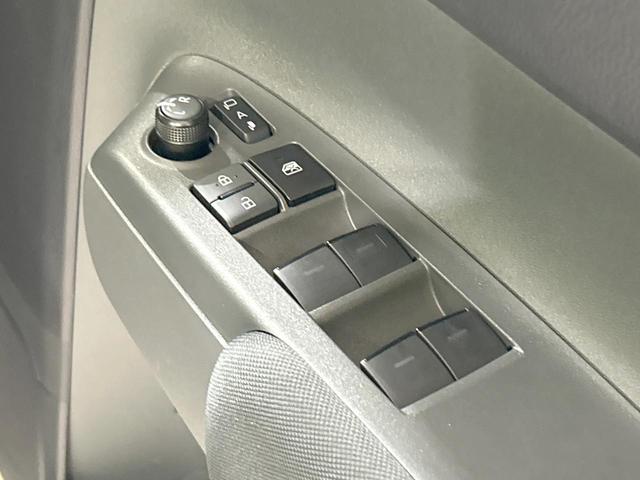 シエンタ Ｇ　純正１０型ナビ　全周囲カメラ　セーフティセンス　レーダークルーズ　両側電動スライドドア　ブラインドスポットモニター　禁煙車　Ｂｌｕｅｔｏｏｔｈ接続　ＥＴＣ２．０　ＬＥＤヘッド　オートマチックハイビーム（46枚目）