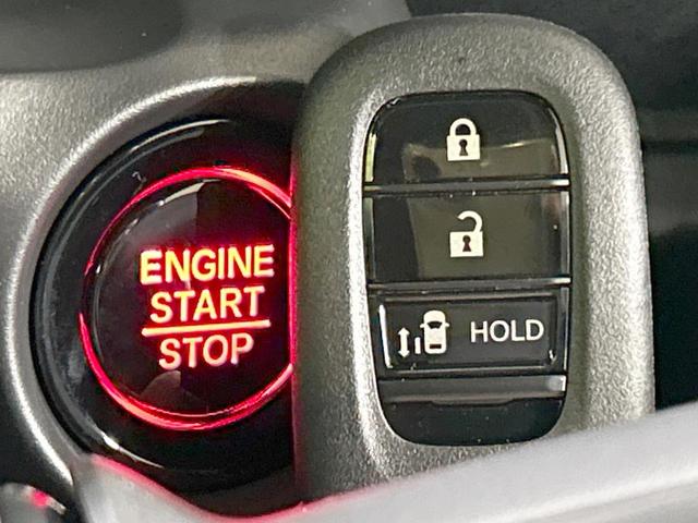 N-BOXカスタム ベースグレード 届出済未使用車 電動スライドドア ホンダセンシング アダプティブクルーズ コーナーセンサー スマートキー LEDヘッド オートハイビーム オートエアコン 電動パーキングブレーキ 純正14インチAW(6枚目)